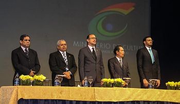 Concluye Feria del Libro; Perú será país invitado en edición 2015 