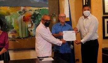 Hipólito Mejía encabeza graduación del instituto José Francisco Peña Gómez