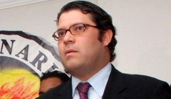 Sanz Lovatón advierte reelección ha lesionado a partidos y democracia 