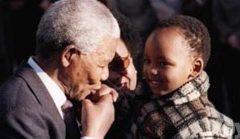 Mandela podría ser dado de alta, dice Mbeki