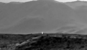 Fotos y video: La NASA capta una luz extraña que emana de la superficie de Marte 