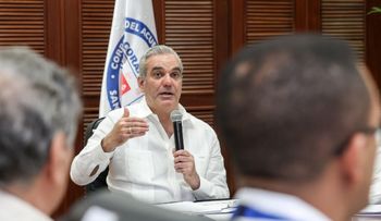 Gobierno supera los RD$4,000 millones en inversión directa para agua y saneamiento en Santiago, afirma  Abinader