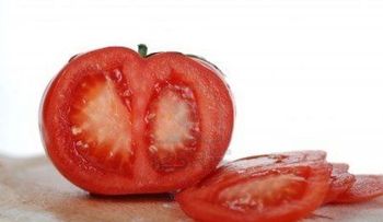 Los tomates curan el acné