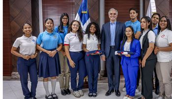 RD impulsa liderazgo estudiantil en Kenia y EE.UU