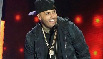 Romeo Santos gana como Artista del Año en los Premios Billboard