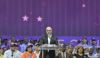 Para Gonzalo Castillo, Leonel no importa, porque Danilo es el verdadero PLD