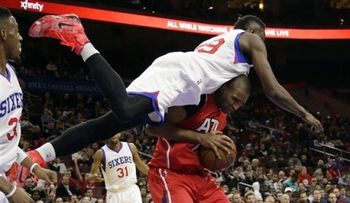 Al Horford logra primer triple doble de su carrera en victoria de Hawks 