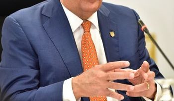 Valdez Albizu: La decisión de Danilo fue valiente, inteligente y oportuna; economía creció 6,4%
