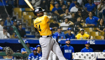 Águilas vencen a Leones y llegan a 25 victorias