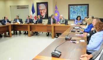 PLD pospone reunión del Comité Político de esta noche