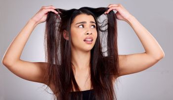 Esta vitamina fortalece el cabello y previene la caída prematura
