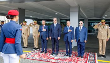 Encuentro histórico: Abinader y expresidentes asumen política de Estado ante crisis haitiana"
