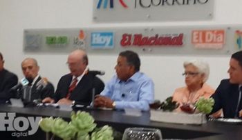 Video: Hipólito no dice ni sí, ni no, ante pregunta de aspiraciones presidenciales para 2016