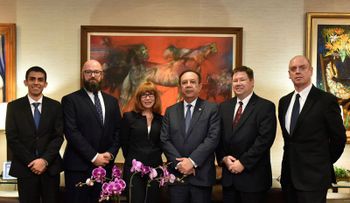 Estados Unidos ofrece asistencia al BCRD en materia de ciberseguridad; Valdez Albizu recibe misión de Reserva Federal