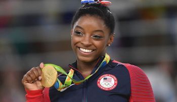 La imagen corporal, el mayor desafío de Simone Biles, la mejor gimnasta del mundo