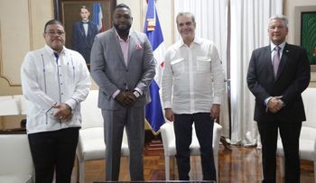 Presidente Abinader recibe a David Ortiz; el Salón de la Fama agradeció al mandatario que lo recibiera