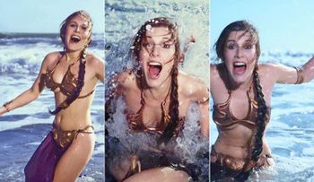 La sesión de fotos de Carrie Fisher como Leia en la playa arrasa en Internet  