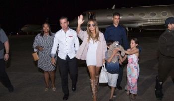 Jennifer López y Justin Bieber descansan antes de sus conciertos este sábado