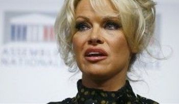 Pamela Anderson dice que "la pornografía es para perdedores"