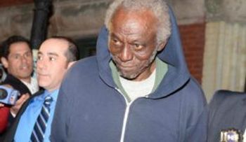 ¡Insólito! Un anciano en NY se dedicaba atracar ancianos
