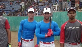 Prospectos cubanos en RD impresionan en show case