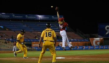 Las Águilas derrotan por segunda ocasión al Escogido; ocupa el segundo lugar detrás del Licey
