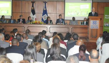 Procurador presenta lproyecto contra violencia de género