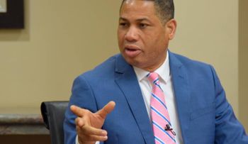 Presidente del PRI, Trajano Santana, pide extender toque de queda a 24 horas por 15 días