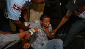 Procuraduría suspende agente penitenciario acusado de agredir camarógrafo Grupo SIN