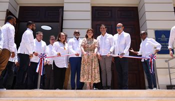 Vicepresidenta Raquel Peña inaugura obras en Centro Histórico de Santiago