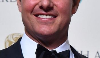 Tom Cruise y su nuevo rostro