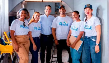 Omar Fernández entrega apoyo Fondo Gadiel a niños con autismo y síndrome de Down