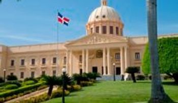  Danilo Medina promulga Ley de Presupuesto por RD$602, 887,059, 987