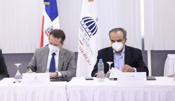 MICM y ADIPLAST promoverán el crecimiento sostenible de industrias de plásticos en RD