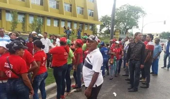 Participantes en cadena humana llaman  â??Dictadorâ? al presidente JCE; reclaman conteo manual 100% votos