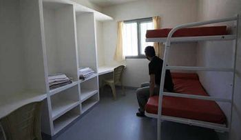 Adolescente halla cuerpo de su madre en congelador