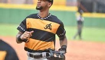 Taveras y Fernández terminan actuación con Las Aguilas