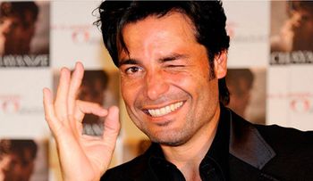Chayanne cumple 52 años "agradecido con la vida"