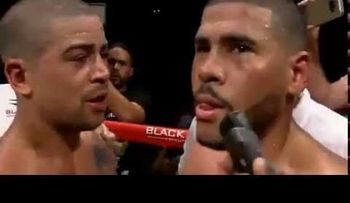 Un boxeador le entra entrenador 