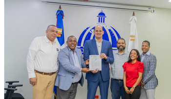 Academia Luisito Mercedes dedica torneo a Adolfo Pérez