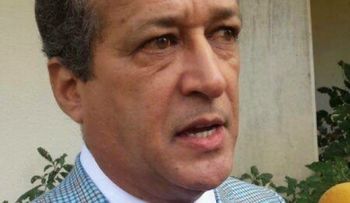 Reinaldo dice decisión de Aduanas poner impuesto a compras por internet es inconstitucional