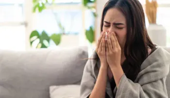 Qué es la flurona, sus síntomas y cómo saber si la padece