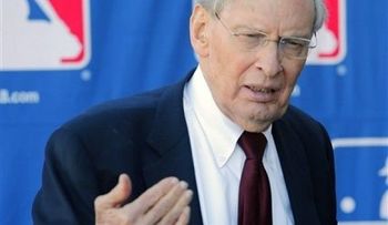 Grandes Ligas usará reloj para pitchers en las menores 