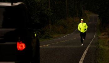 ¿Correr de noche o correr de día?
