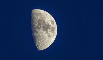 NASA planea instalar base nuclear lunar como parte de su carrera espacial con China