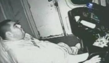 Cámaras en trenes captan maquinistas hasta durmiendo en horas de labor