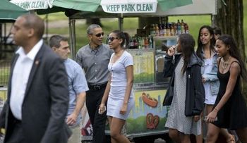 Obama y sus hijas pasan el fin de semana en Nueva York