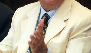 El presidente Hipólito Mejía no está con Dios ni con el Diablo