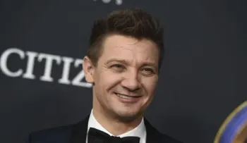 Jeremy Renner confía en recuperarse tras accidente en el que se rompió más de 30 huesos 