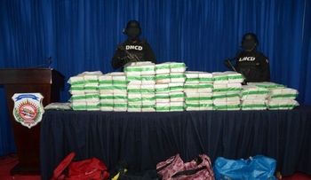 Incautan 179 paquetes de droga en Multimodal Caucedo